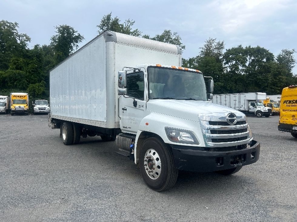 Medium Duty Box Truck-Light and Medium Duty Trucks-Hino-2019-268-Sterling-VA-277,215\n\t\tmiles-$ 41,750 - Image 1
