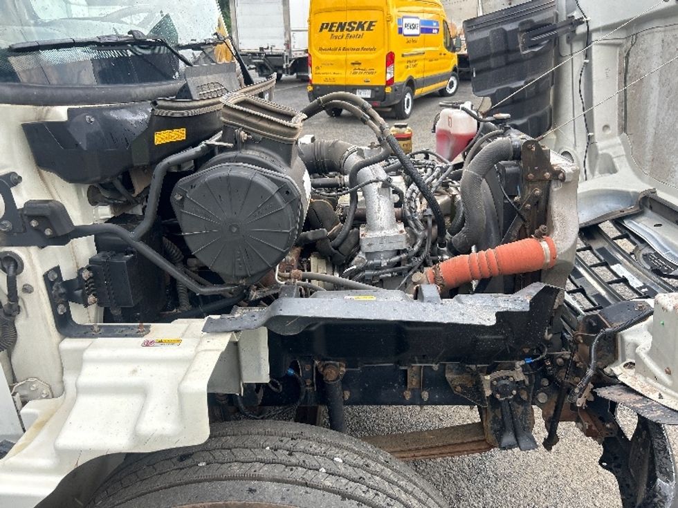Medium Duty Box Truck-Light and Medium Duty Trucks-Hino-2019-268-Sterling-VA-277,215\n\t\tmiles-$ 41,750 - Image 23