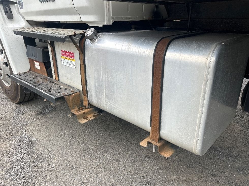 Medium Duty Box Truck-Light and Medium Duty Trucks-Hino-2019-268-Sterling-VA-277,215\n\t\tmiles-$ 41,750 - Image 26