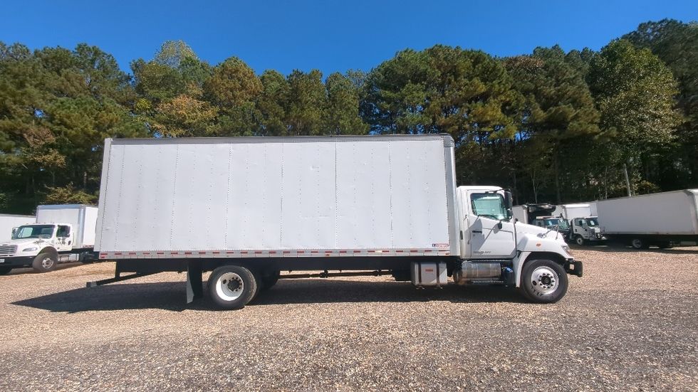 Medium Duty Box Truck-Light and Medium Duty Trucks-Hino-2019-268-Suwanee-GA-168,044\n\t\tmiles-$ 47,250 - Image 14