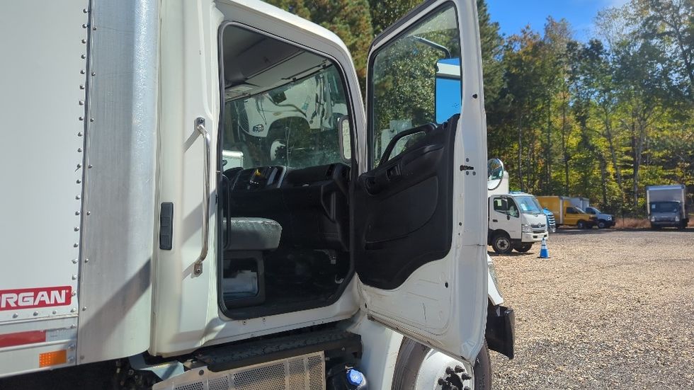 Medium Duty Box Truck-Light and Medium Duty Trucks-Hino-2019-268-Suwanee-GA-168,044\n\t\tmiles-$ 47,250 - Image 19