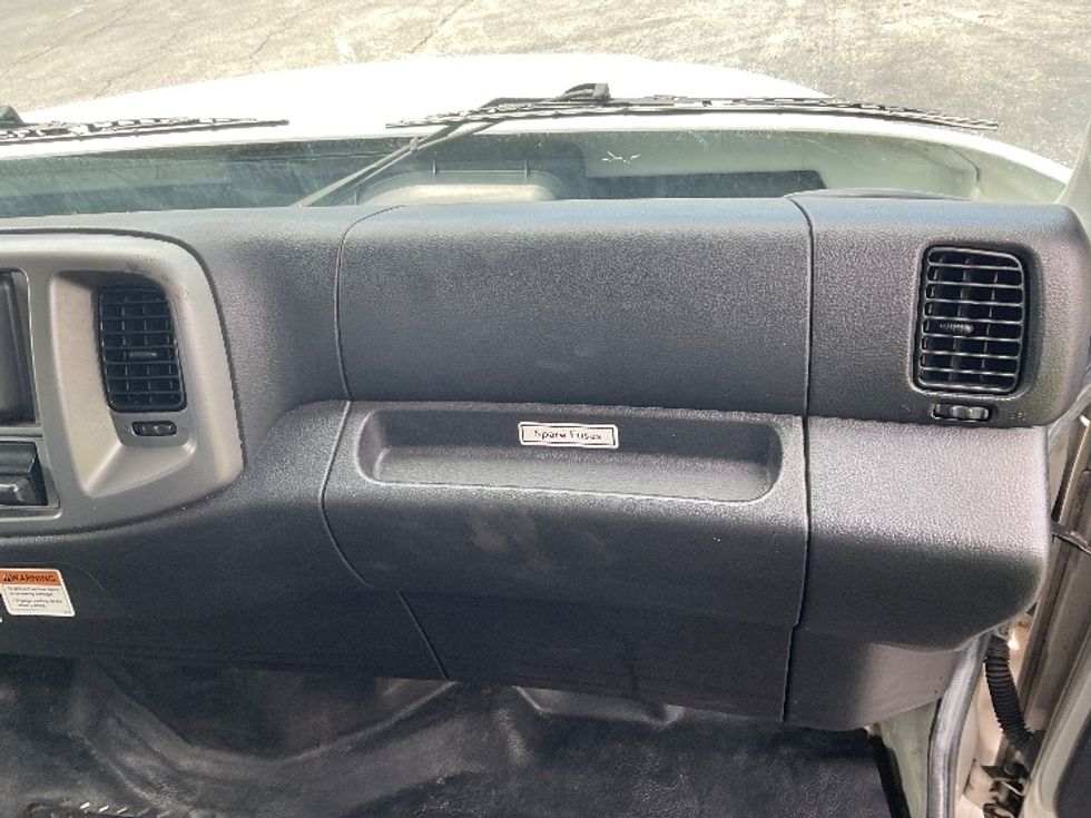 Medium Duty Box Truck-Light and Medium Duty Trucks-Hino-2019-268-Tampa-FL-138,659\n\t\tmiles-$ 57,000 - Image 21