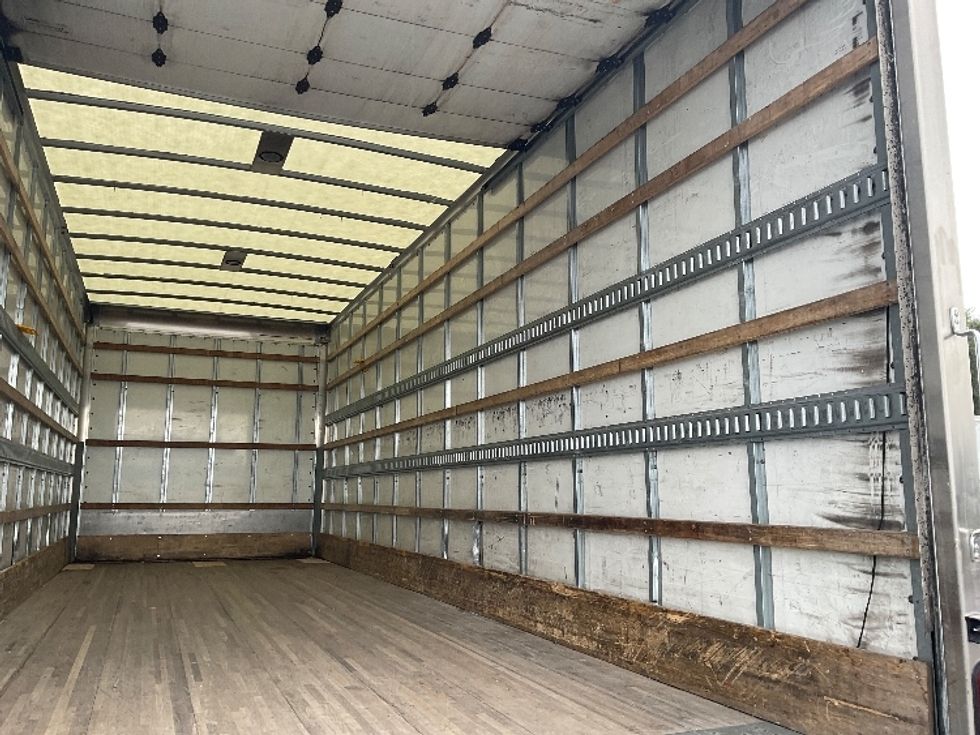 Medium Duty Box Truck-Light and Medium Duty Trucks-Hino-2019-268-Tampa-FL-206,680\n\t\tmiles-$ 46,500 - Image 12