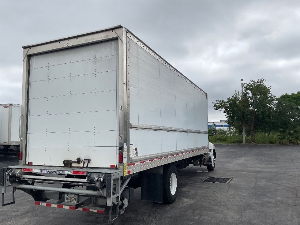 Medium Duty Box Truck-Light and Medium Duty Trucks-Hino-2019-268-Tampa-FL-206,680\n\t\tmiles-$ 46,500 - Image 13