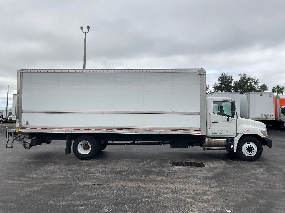 Medium Duty Box Truck-Light and Medium Duty Trucks-Hino-2019-268-Tampa-FL-206,680\n\t\tmiles-$ 46,500 - Image 15