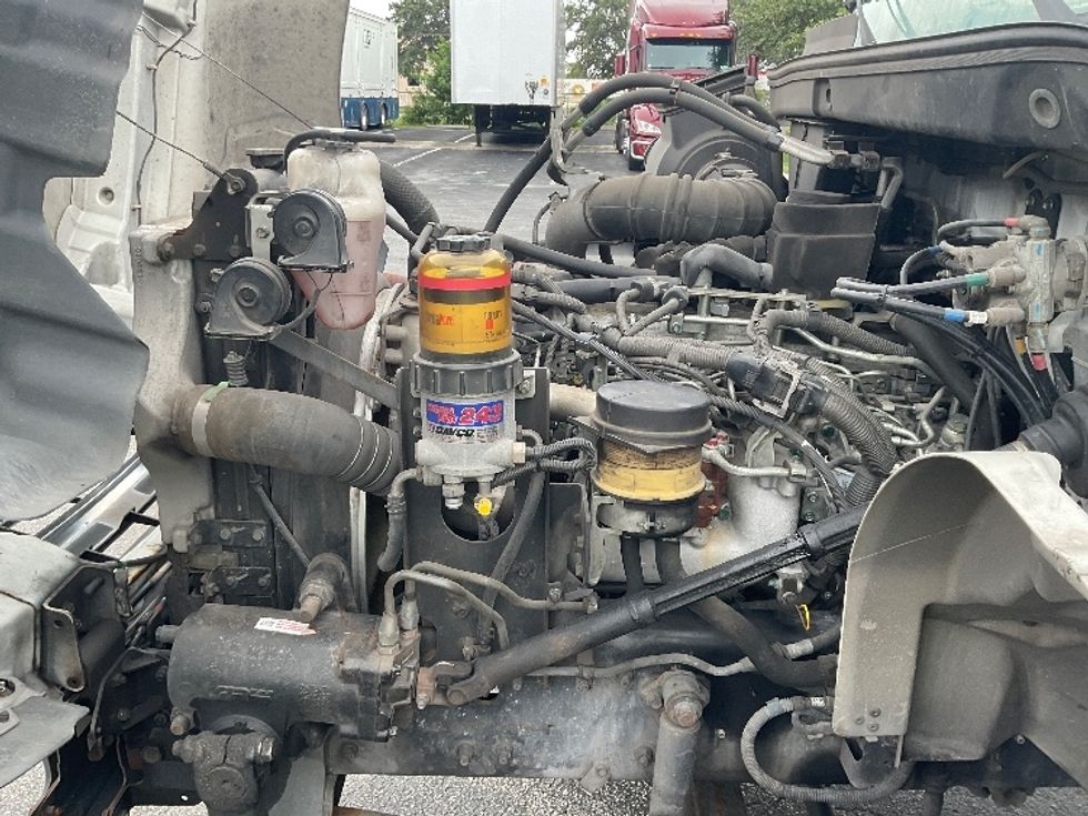 Medium Duty Box Truck-Light and Medium Duty Trucks-Hino-2019-268-Tampa-FL-206,680\n\t\tmiles-$ 46,500 - Image 24