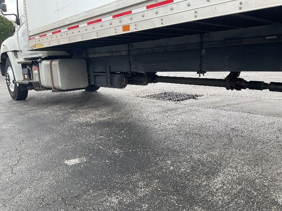 Medium Duty Box Truck-Light and Medium Duty Trucks-Hino-2019-268-Tampa-FL-206,680\n\t\tmiles-$ 46,500 - Image 5