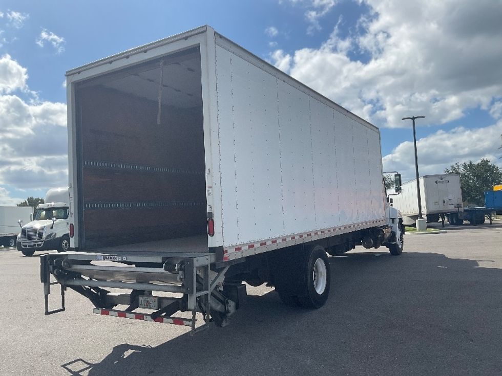Medium Duty Box Truck-Light and Medium Duty Trucks-Hino-2019-268-Tampa-FL-217,745\n\t\tmiles-$ 41,250 - Image 13
