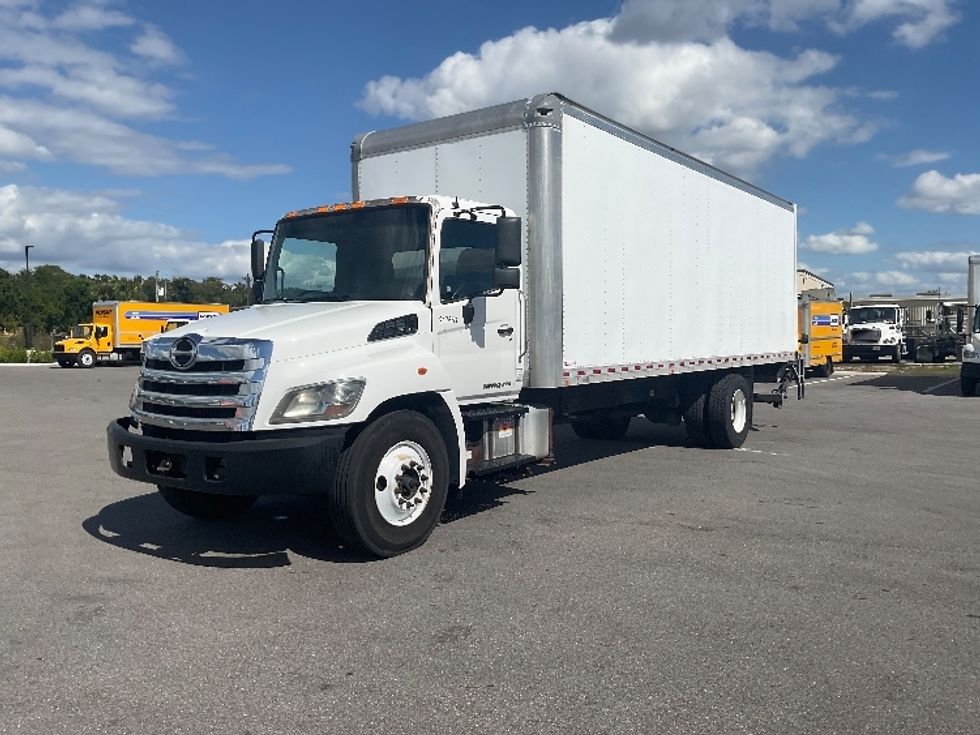 Medium Duty Box Truck-Light and Medium Duty Trucks-Hino-2019-268-Tampa-FL-217,745\n\t\tmiles-$ 41,250 - Image 3