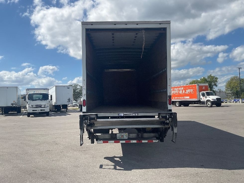 Medium Duty Box Truck-Light and Medium Duty Trucks-Hino-2019-268-Tampa-FL-217,745\n\t\tmiles-$ 41,250 - Image 8