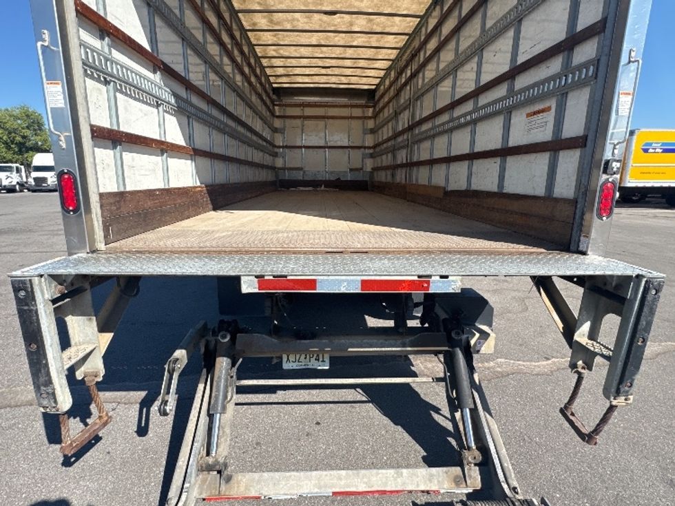Medium Duty Box Truck-Light and Medium Duty Trucks-Hino-2019-268-Tampa-FL-223,000\n\t\tmiles-$ 44,500 - Image 10