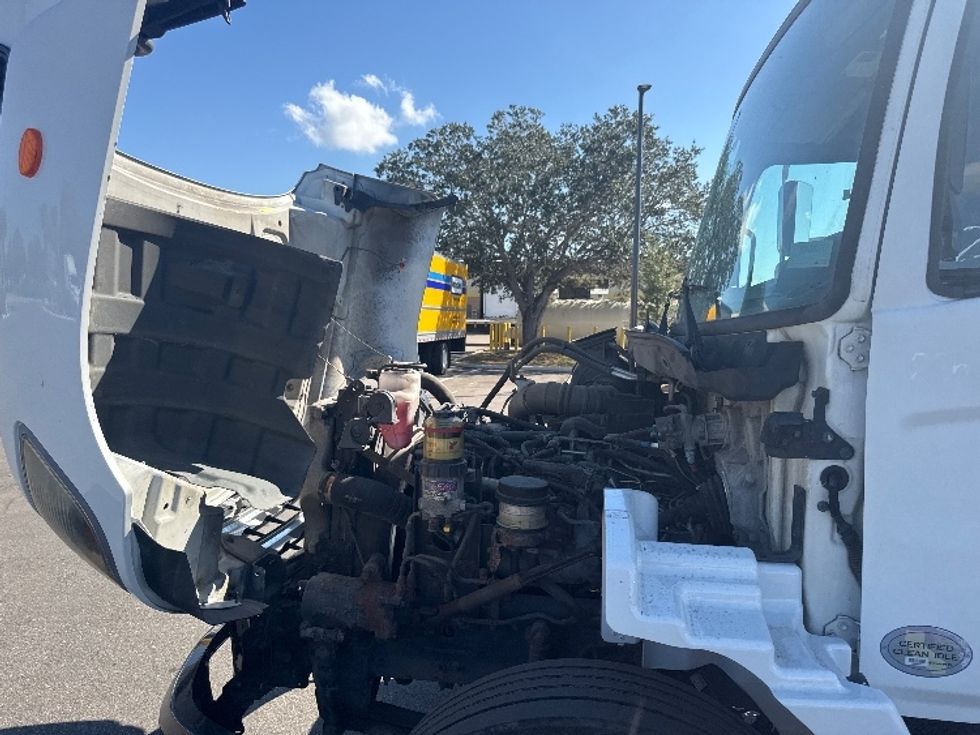 Medium Duty Box Truck-Light and Medium Duty Trucks-Hino-2019-268-Tampa-FL-223,000\n\t\tmiles-$ 44,500 - Image 24