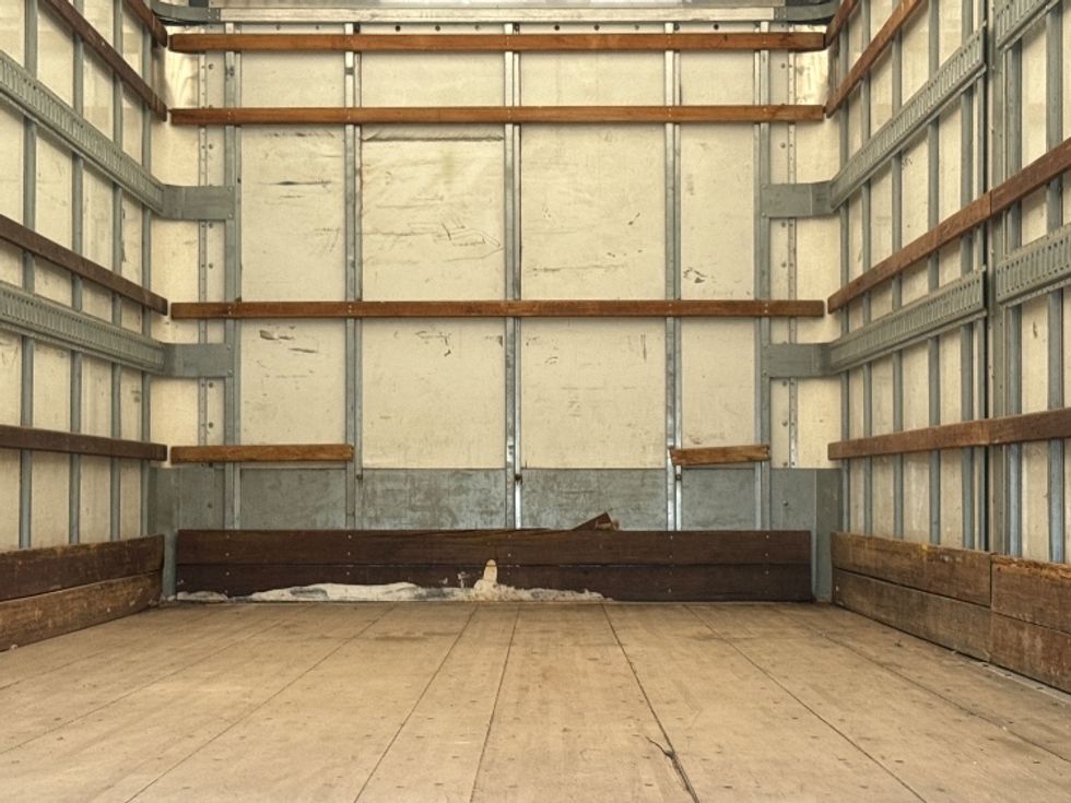 Medium Duty Box Truck-Light and Medium Duty Trucks-Hino-2019-268-Tampa-FL-223,000\n\t\tmiles-$ 44,500 - Image 29