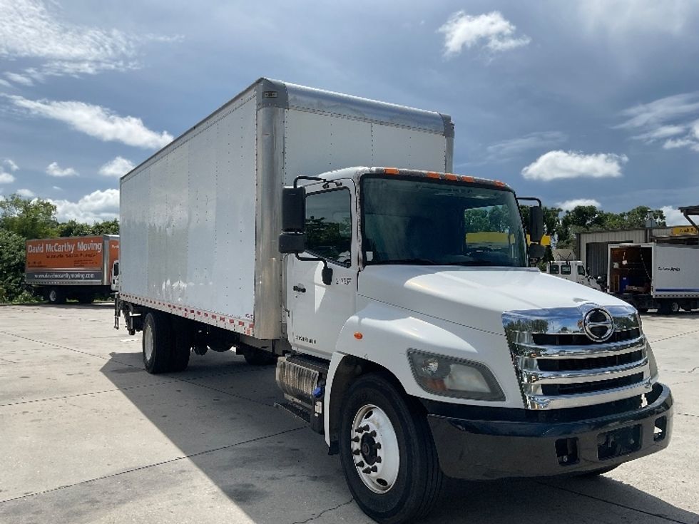 Medium Duty Box Truck-Light and Medium Duty Trucks-Hino-2019-268-Tampa-FL-223,469\n\t\tmiles-$ 42,250 - Image 1