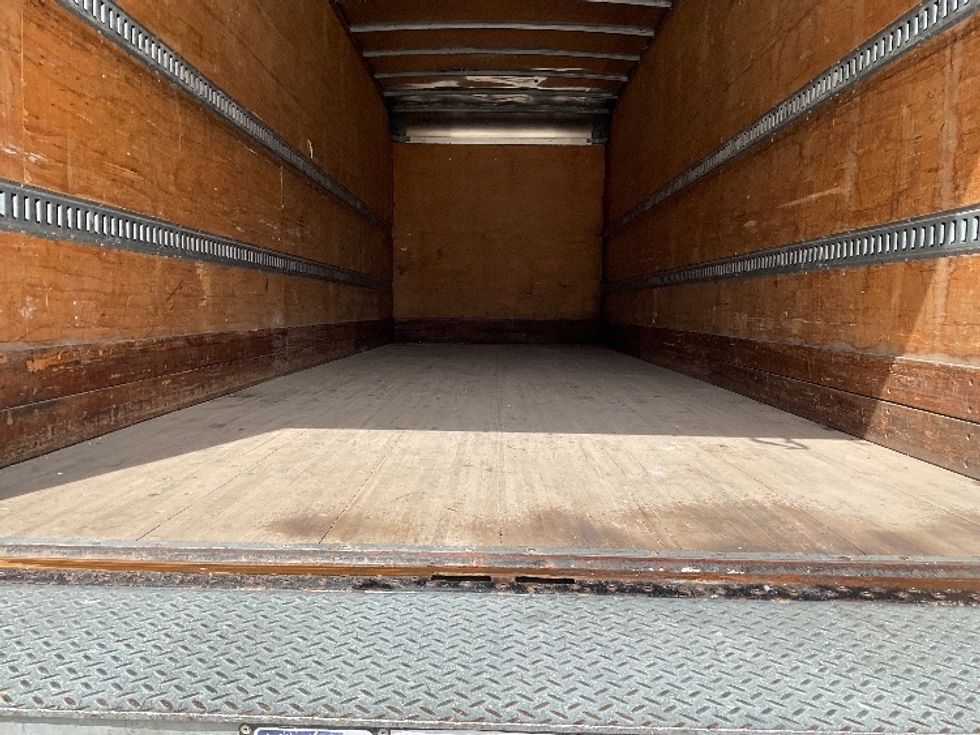 Medium Duty Box Truck-Light and Medium Duty Trucks-Hino-2019-268-Tampa-FL-223,469\n\t\tmiles-$ 42,250 - Image 10