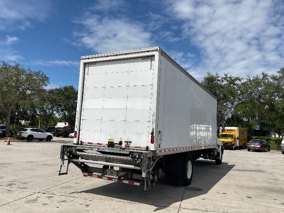 Medium Duty Box Truck-Light and Medium Duty Trucks-Hino-2019-268-Tampa-FL-223,469\n\t\tmiles-$ 42,250 - Image 13