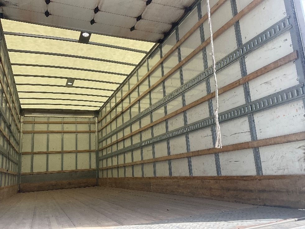 Medium Duty Box Truck-Light and Medium Duty Trucks-Hino-2019-268-Tampa-FL-225,441\n\t\tmiles-$ 43,500 - Image 12