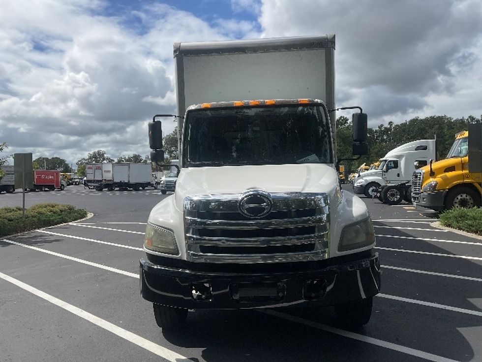 Medium Duty Box Truck-Light and Medium Duty Trucks-Hino-2019-268-Tampa-FL-225,441\n\t\tmiles-$ 43,500 - Image 2