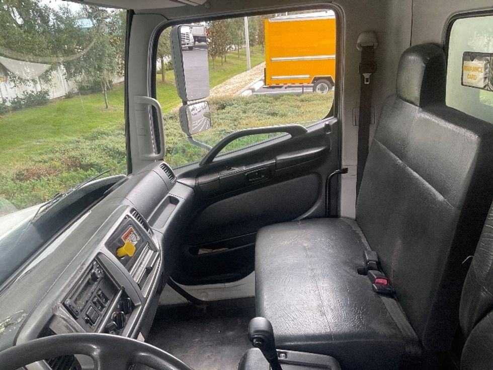 Medium Duty Box Truck-Light and Medium Duty Trucks-Hino-2019-268-Tampa-FL-225,441\n\t\tmiles-$ 43,500 - Image 20