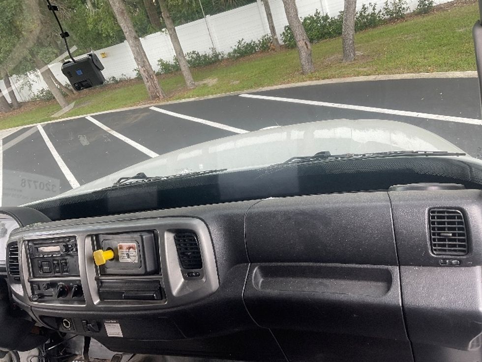 Medium Duty Box Truck-Light and Medium Duty Trucks-Hino-2019-268-Tampa-FL-225,441\n\t\tmiles-$ 43,500 - Image 21