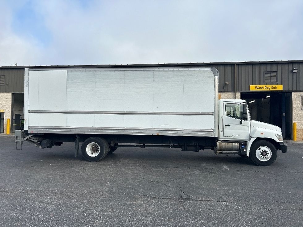 Medium Duty Box Truck-Light and Medium Duty Trucks-Hino-2019-268-Tampa-FL-247,624\n\t\tmiles-$ 39,000 - Image 15