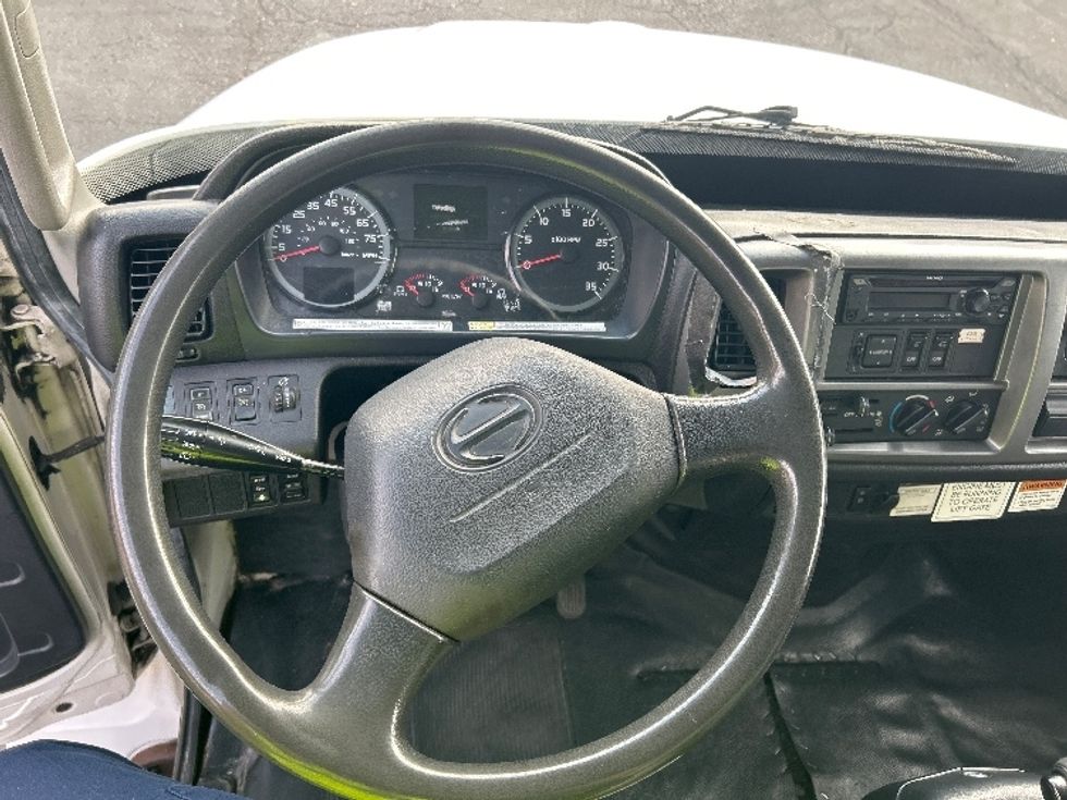 Medium Duty Box Truck-Light and Medium Duty Trucks-Hino-2019-268-Tampa-FL-247,624\n\t\tmiles-$ 39,000 - Image 18