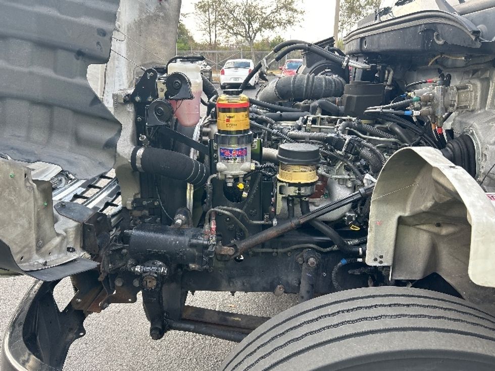 Medium Duty Box Truck-Light and Medium Duty Trucks-Hino-2019-268-Tampa-FL-247,624\n\t\tmiles-$ 39,000 - Image 24