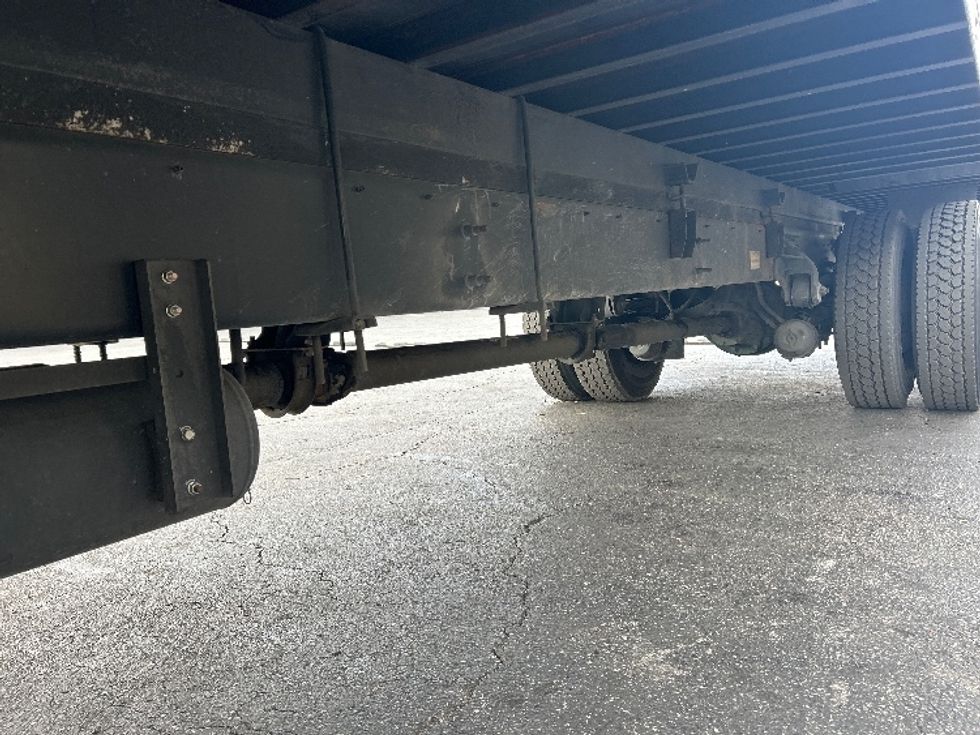Medium Duty Box Truck-Light and Medium Duty Trucks-Hino-2019-268-Tampa-FL-247,624\n\t\tmiles-$ 39,000 - Image 5