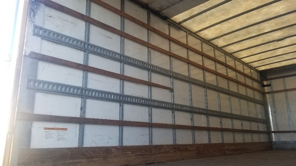 Medium Duty Box Truck-Light and Medium Duty Trucks-Hino-2019-268-Toronto-ON-310,249\n\t\tkm-$ 57,500 - Image 11