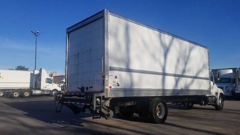Medium Duty Box Truck-Light and Medium Duty Trucks-Hino-2019-268-Toronto-ON-310,249\n\t\tkm-$ 57,500 - Image 13