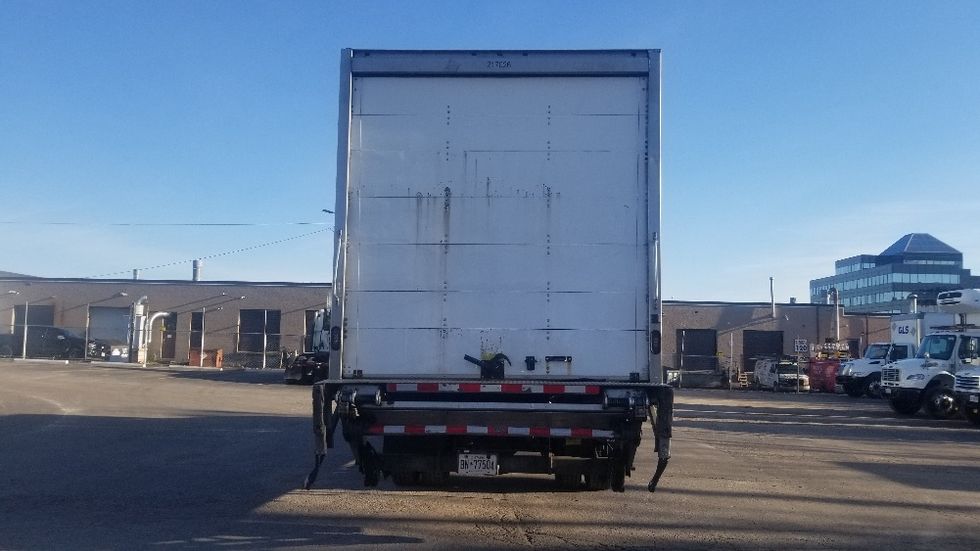 Medium Duty Box Truck-Light and Medium Duty Trucks-Hino-2019-268-Toronto-ON-310,249\n\t\tkm-$ 57,500 - Image 7