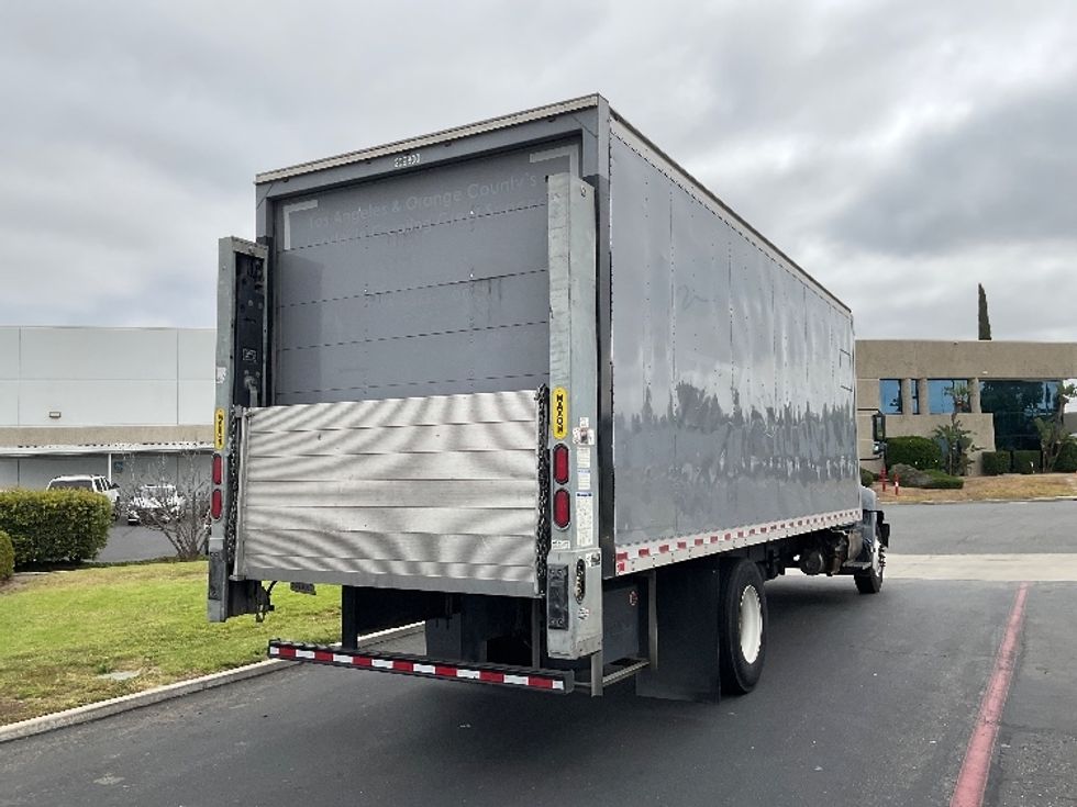 Medium Duty Box Truck-Light and Medium Duty Trucks-Hino-2019-268-Torrance-CA-136,343\n\t\tmiles-$ 57,250 - Image 13