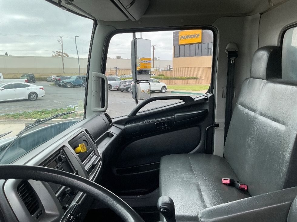 Medium Duty Box Truck-Light and Medium Duty Trucks-Hino-2019-268-Torrance-CA-136,343\n\t\tmiles-$ 57,250 - Image 19
