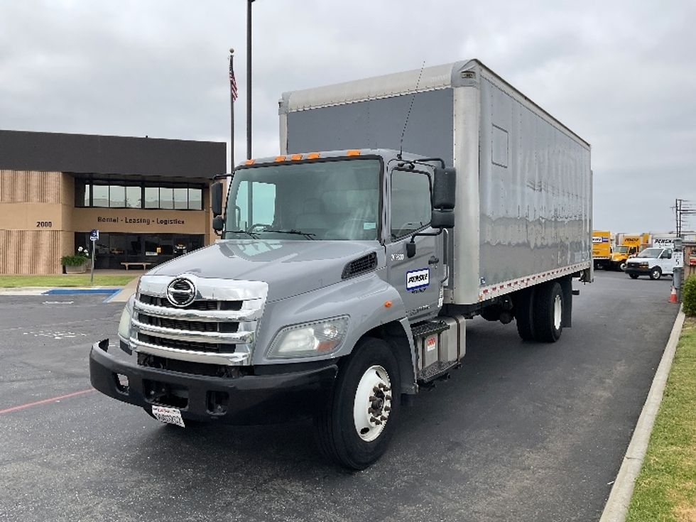 Medium Duty Box Truck-Light and Medium Duty Trucks-Hino-2019-268-Torrance-CA-136,343\n\t\tmiles-$ 57,250 - Image 3