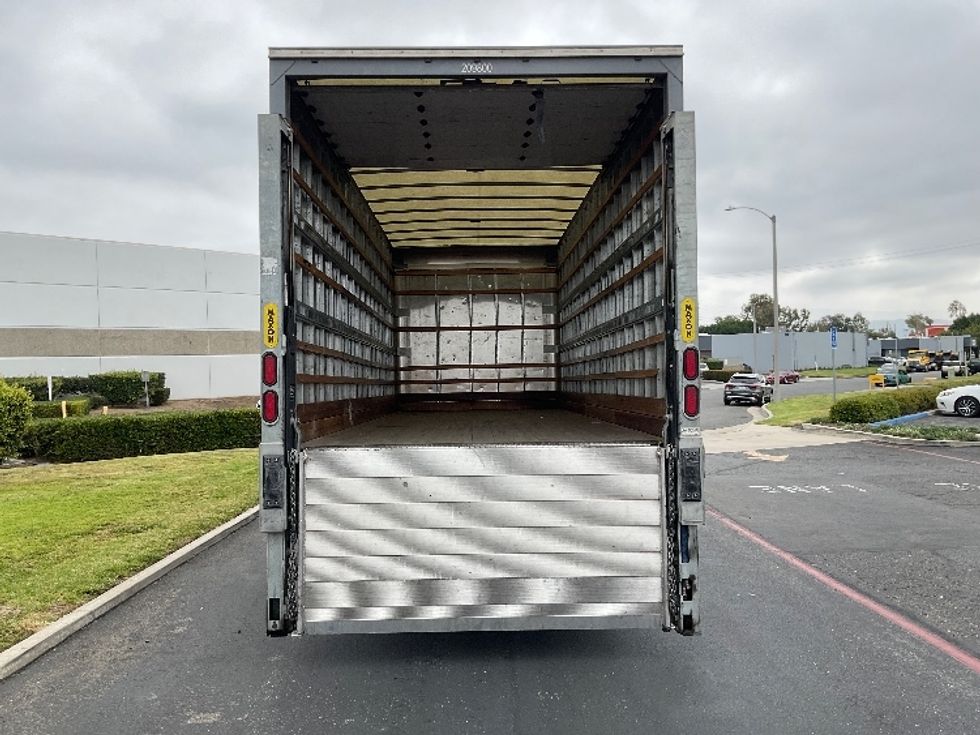 Medium Duty Box Truck-Light and Medium Duty Trucks-Hino-2019-268-Torrance-CA-136,343\n\t\tmiles-$ 57,250 - Image 8