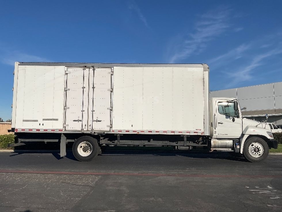Medium Duty Box Truck-Light and Medium Duty Trucks-Hino-2019-268-Torrance-CA-168,900\n\t\tmiles-$ 47,250 - Image 14