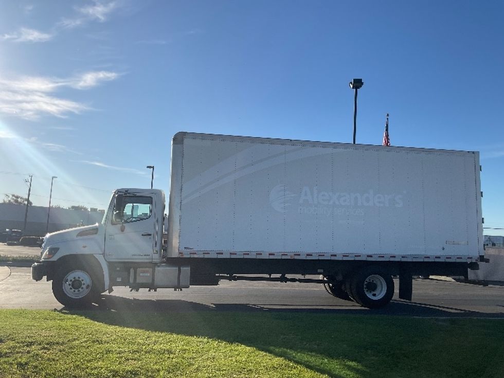 Medium Duty Box Truck-Light and Medium Duty Trucks-Hino-2019-268-Torrance-CA-168,900\n\t\tmiles-$ 47,250 - Image 4