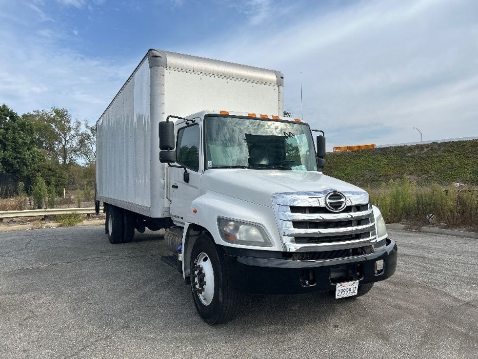 Medium Duty Box Truck-Light and Medium Duty Trucks-Hino-2019-268-Torrance-CA-204,494\n\t\tmiles-$ 51,500 - Image 1