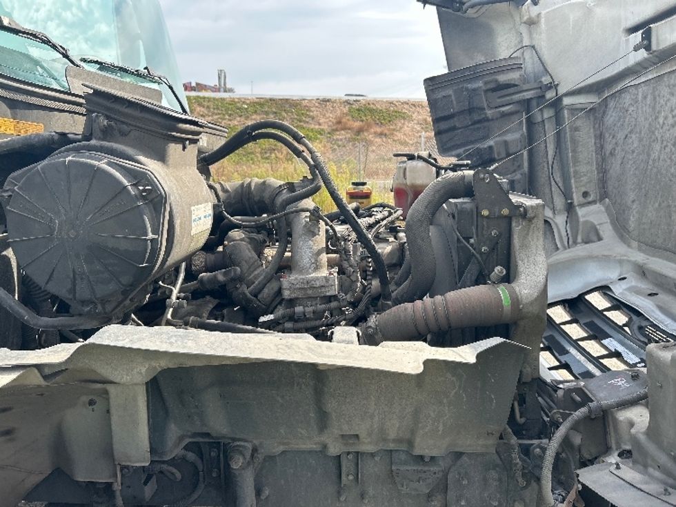 Medium Duty Box Truck-Light and Medium Duty Trucks-Hino-2019-268-Torrance-CA-204,494\n\t\tmiles-$ 51,500 - Image 23