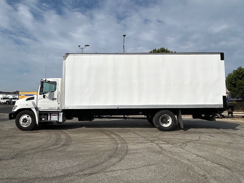 Medium Duty Box Truck-Light and Medium Duty Trucks-Hino-2019-268-Torrance-CA-204,494\n\t\tmiles-$ 51,500 - Image 4