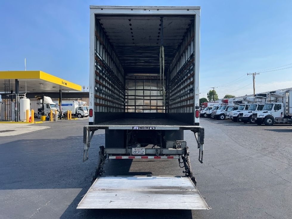 Medium Duty Box Truck-Light and Medium Duty Trucks-Hino-2019-268-Torrance-CA-219,585\n\t\tmiles-$ 45,750 - Image 9