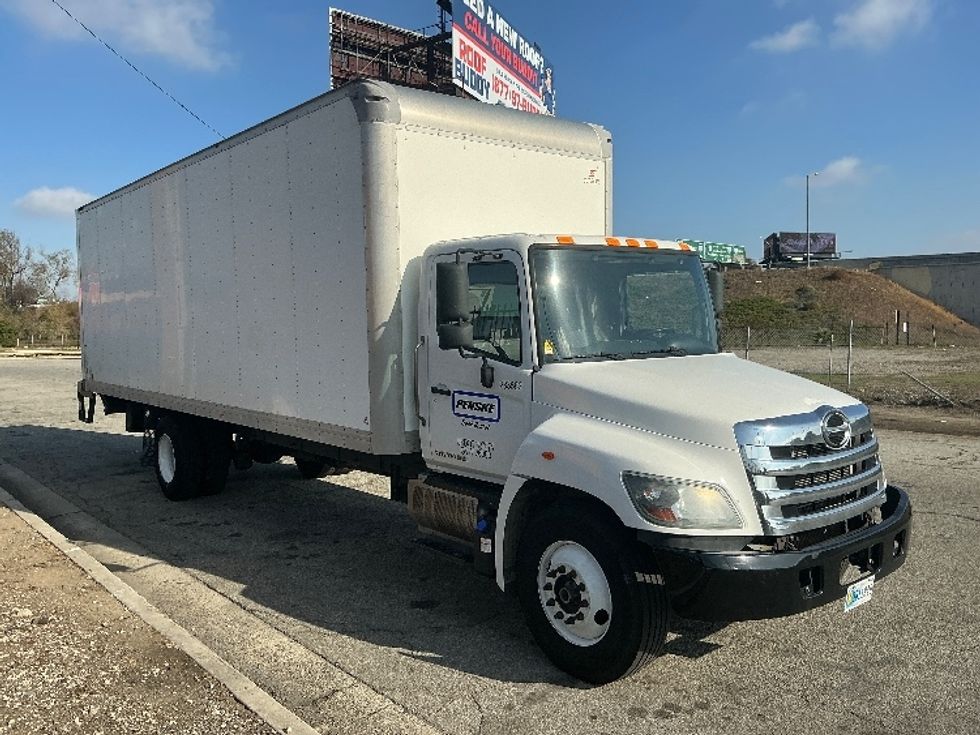 Medium Duty Box Truck-Light and Medium Duty Trucks-Hino-2019-268-Torrance-CA-226,386\n\t\tmiles-$ 44,000 - Image 1