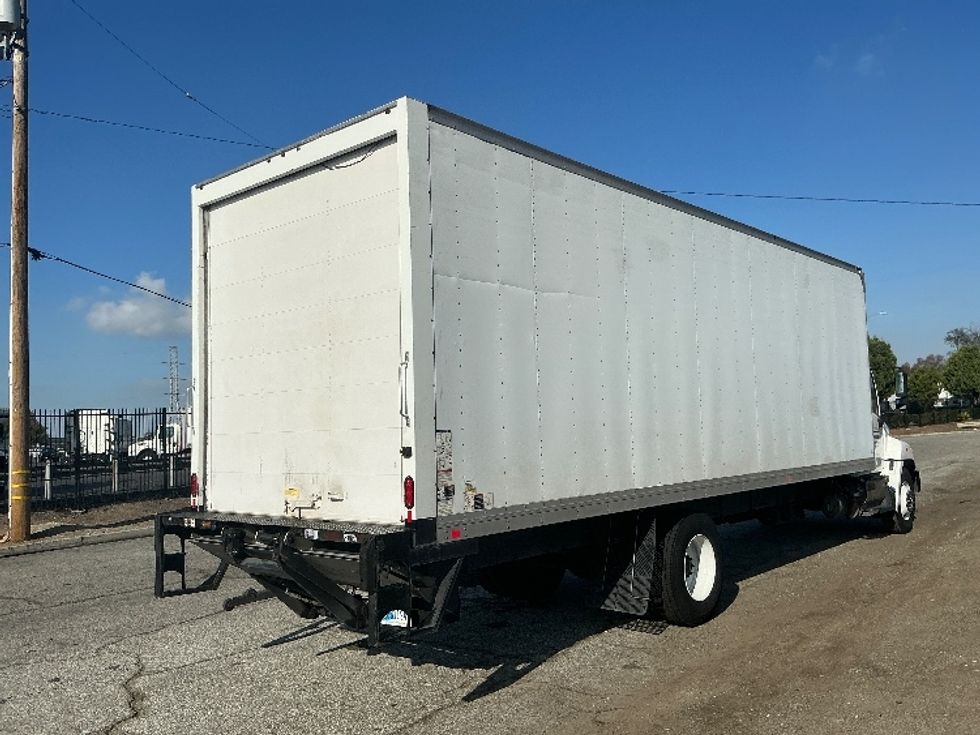 Medium Duty Box Truck-Light and Medium Duty Trucks-Hino-2019-268-Torrance-CA-226,386\n\t\tmiles-$ 44,000 - Image 13