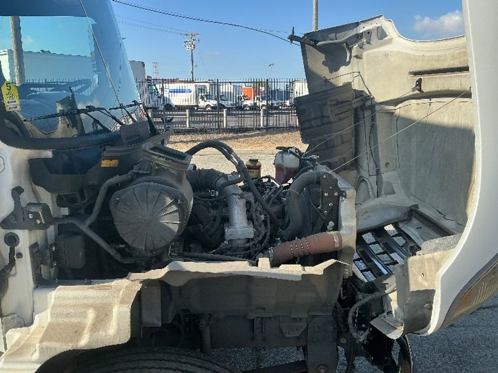 Medium Duty Box Truck-Light and Medium Duty Trucks-Hino-2019-268-Torrance-CA-226,386\n\t\tmiles-$ 44,000 - Image 21