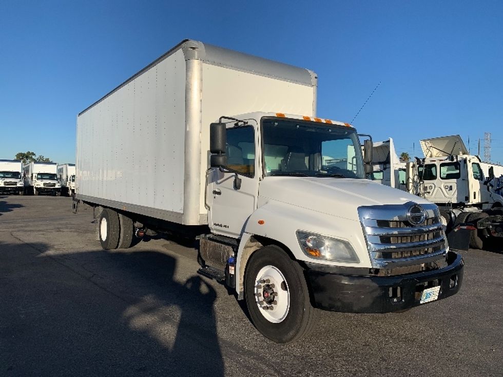 Medium Duty Box Truck-Light and Medium Duty Trucks-Hino-2019-268-Torrance-CA-227,619\n\t\tmiles-$ 44,000 - Image 1