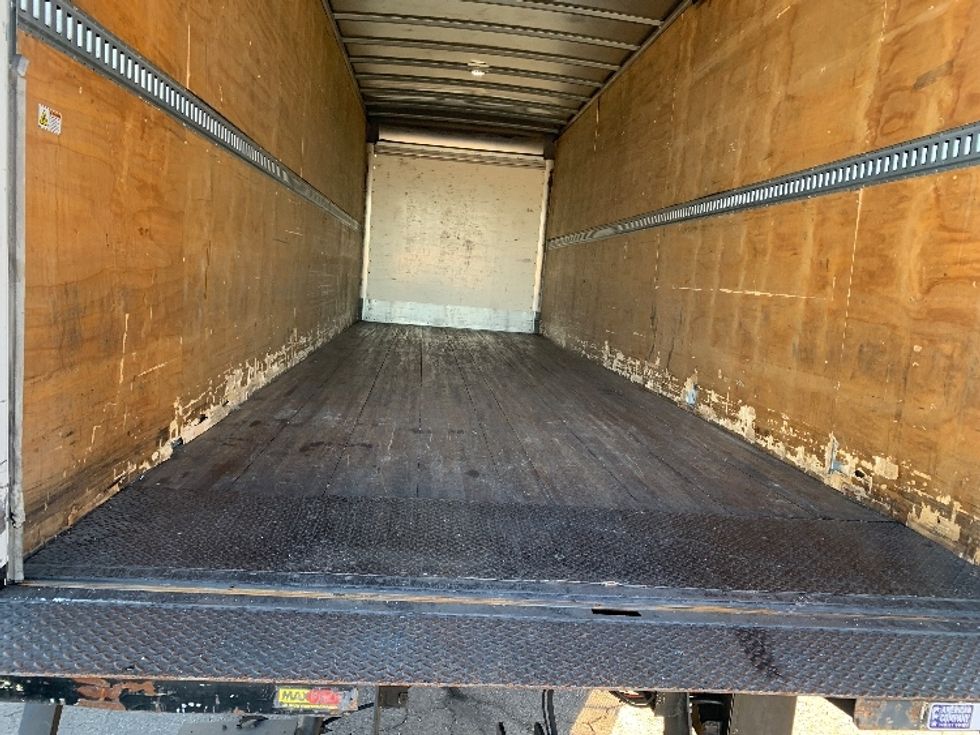 Medium Duty Box Truck-Light and Medium Duty Trucks-Hino-2019-268-Torrance-CA-227,619\n\t\tmiles-$ 44,000 - Image 10