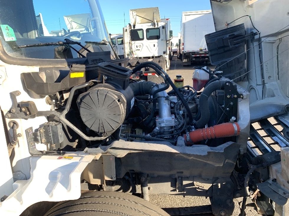 Medium Duty Box Truck-Light and Medium Duty Trucks-Hino-2019-268-Torrance-CA-227,619\n\t\tmiles-$ 44,000 - Image 23