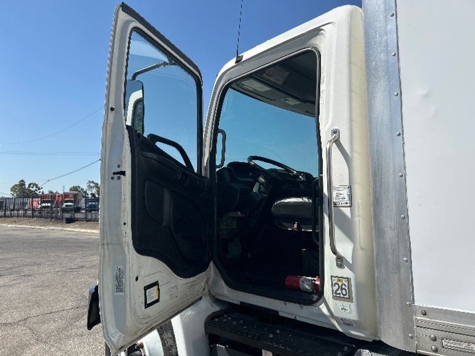 Medium Duty Box Truck-Light and Medium Duty Trucks-Hino-2019-268-Torrance-CA-231,959\n\t\tmiles-$ 47,500 - Image 16