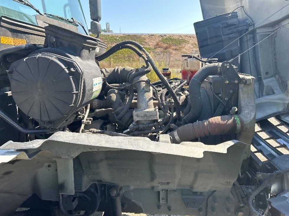 Medium Duty Box Truck-Light and Medium Duty Trucks-Hino-2019-268-Torrance-CA-231,959\n\t\tmiles-$ 47,500 - Image 23