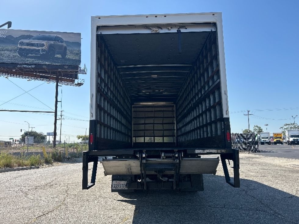 Medium Duty Box Truck-Light and Medium Duty Trucks-Hino-2019-268-Torrance-CA-231,959\n\t\tmiles-$ 47,500 - Image 8